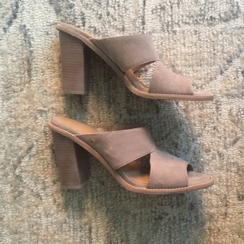 Ugg heels